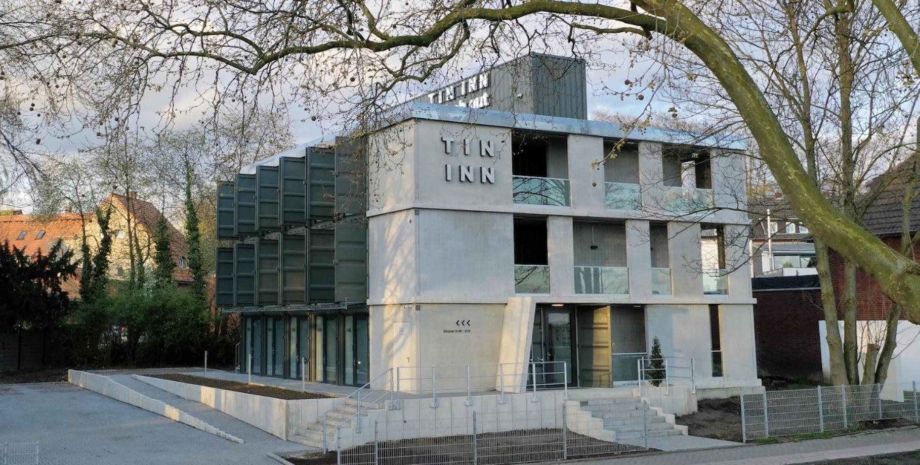 Tin Inn - Hueckelhoven - Das Hotel Aus Hochwertig Ausgebauten Ueberseecontainern Dış mekan fotoğraf